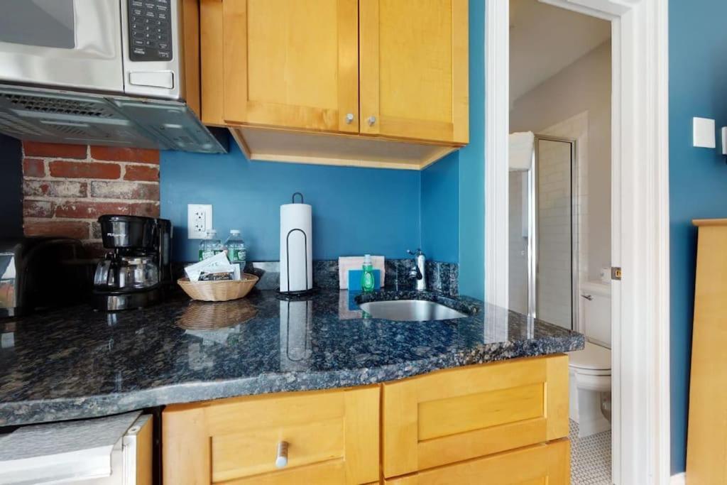 Centrally Located Studio In The Southend, #25 Boston Exterior photo