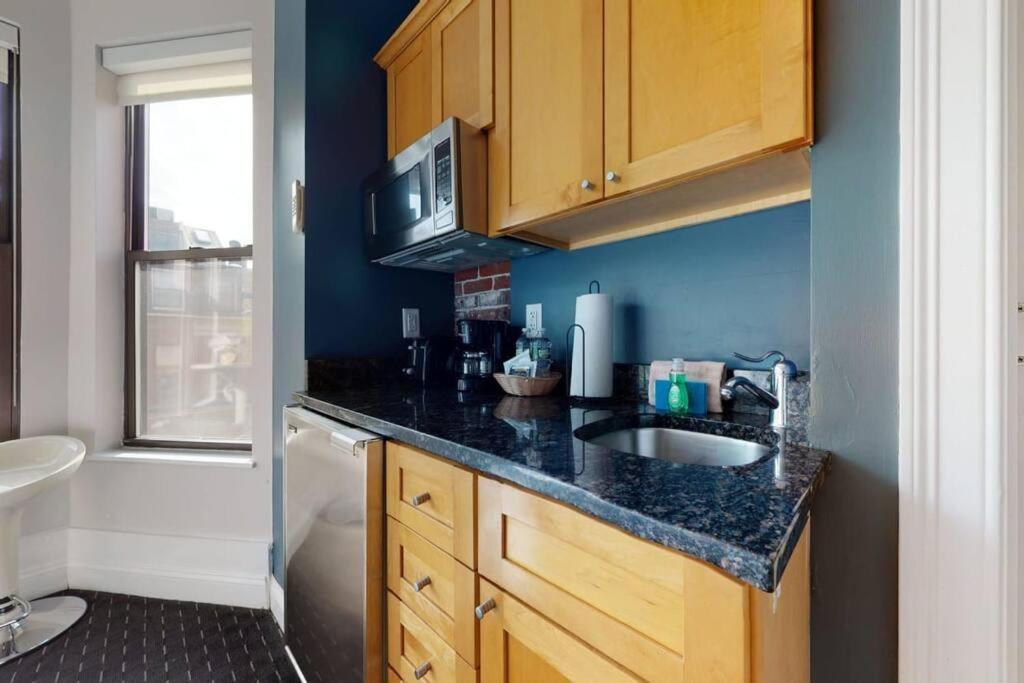 Centrally Located Studio In The Southend, #25 Boston Exterior photo